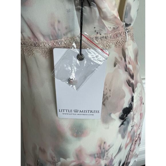 Little Mistress Romantic Button Front Maxi Dress - Picture 9 of 11